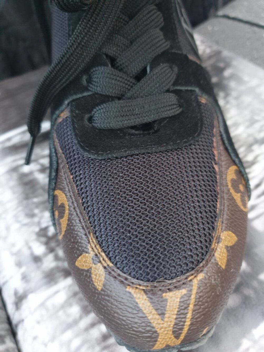 Louis Vuitton Brown Sneaker Fashion Women Girls Casual Everyday Shoes Size 6 - Picture 4 of 8